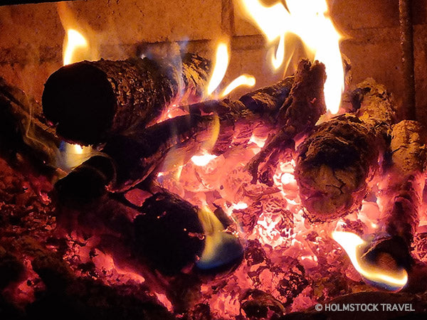 Vuur maken, veilig vuur maken, outdoor cooking, kampvuur, allemansrätt, hout stoken, gezellig stoken, reisadvies, outdoor experience, Holmstock Travel, cursus, experience, activity, incentive, teambuilding