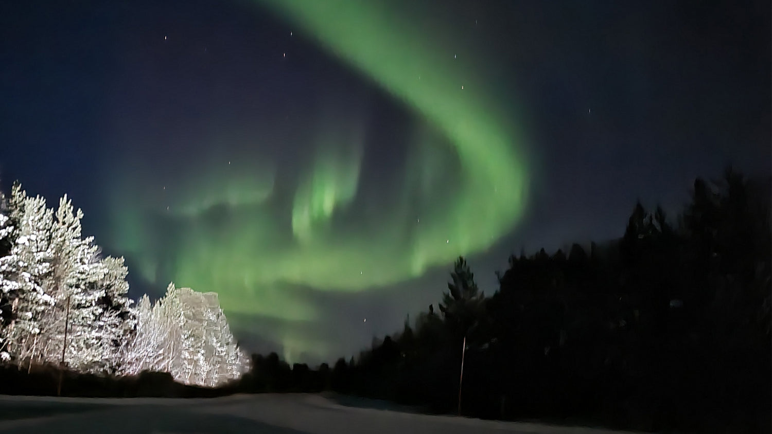 Noorderlicht op noorderlichtreis in Inari Finland. Ontdek fins Lapland in de winter en bezoek fraaie locaties zoals Rovaniemi,  Levi, Saariselkä, Helsinki en Kittilä.