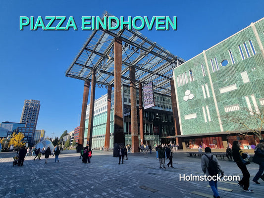 Mega Window in Piazza Eindhoven