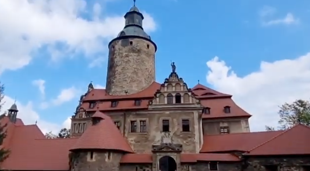 Load video: Kasteel Czocha, Polen