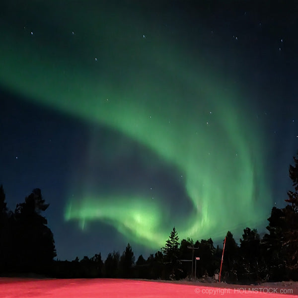 Noorderlicht vinden en zien, beleven en fotograferen. Je bucket list item komt wel heel erg dicht bij . Boek nu je noorderlicht experience reis bij reisbureau Holmstock Travel online