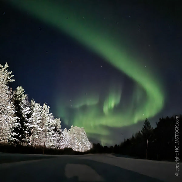 De beste kans om het noorderlicht zelf te zien in Lappland Finland, het hoge noorden. Met reisburea Holmstock Travel maak je goede kans op het noorderlicht.