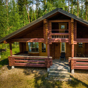 Vakantiehuizen in Finland zijn vaak loghouse cottages gelegen aan een meer in de vrije natuur. Ontspan op vakantie in Finland. Boek je autorondreis bij reisbureau Holmstock Travel voor een gunstige prijs.