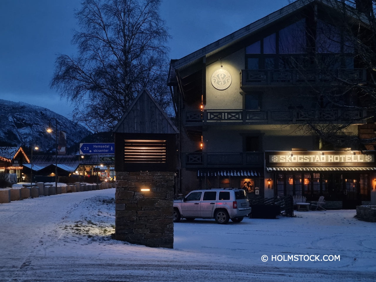 Skiresort Hemsedal Noorwegen - Wintersport skivakantie boeken - Hemsedal centrum ligt slechts op 2km van de skipiste. Boek nu uw skivakantie bij reisbureau Holmstock Travel