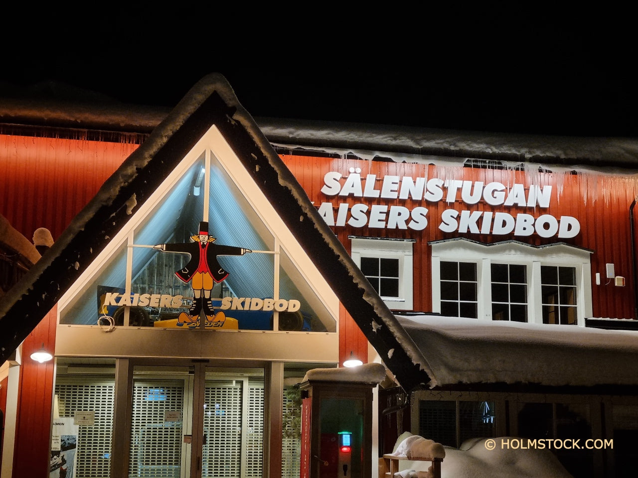 Skigebied Sälen in Zweden biedt het hele pakket: uitdagende pistes, gezellige shoppingmogelijkheden, levendige après-ski en fraaie accommodaties. Een complete bestemming voor een onvergetelijke ski-vakantie in Zweden.