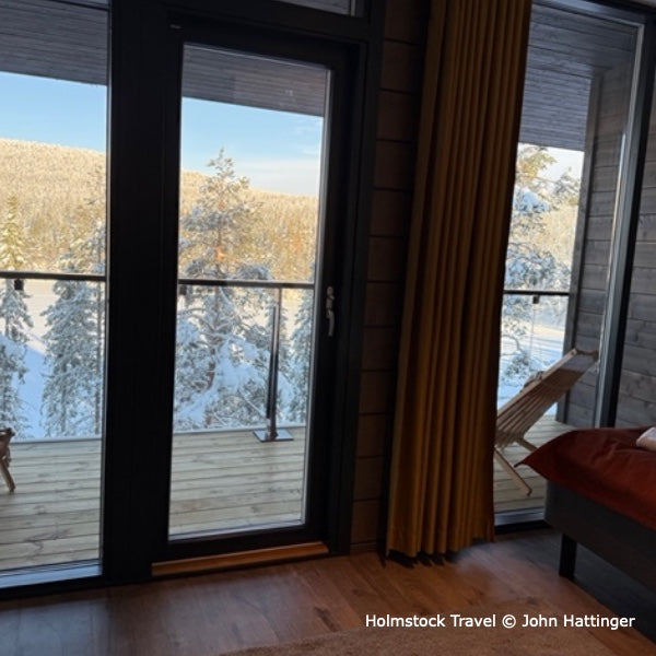 Appartement met balkon en fraai uitzicht over Pyhä Finland, Kurula's Resort. Holmstock Travel reizen naar Finland.