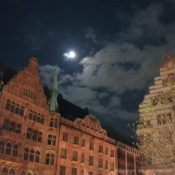 Bezoek de grote Markt in Malmö met zijn fraaie gevels en gezellige plekjes. Restaurants, bars en hotels in Malmö met de groepsreis naar Zweden.