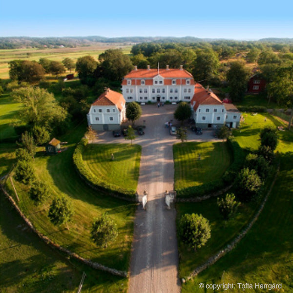 Tofta Herrgård - Kungalv, Marstrand en Gotenburg liggen heel dicht bij dit prachtige verlijf uit de 18e eeuw.